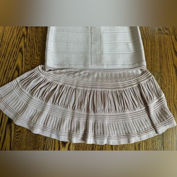 Harve Leger Rose Blush Bandage midi Dress with 3/4 sleeves Size XS - Picture 6 of 7